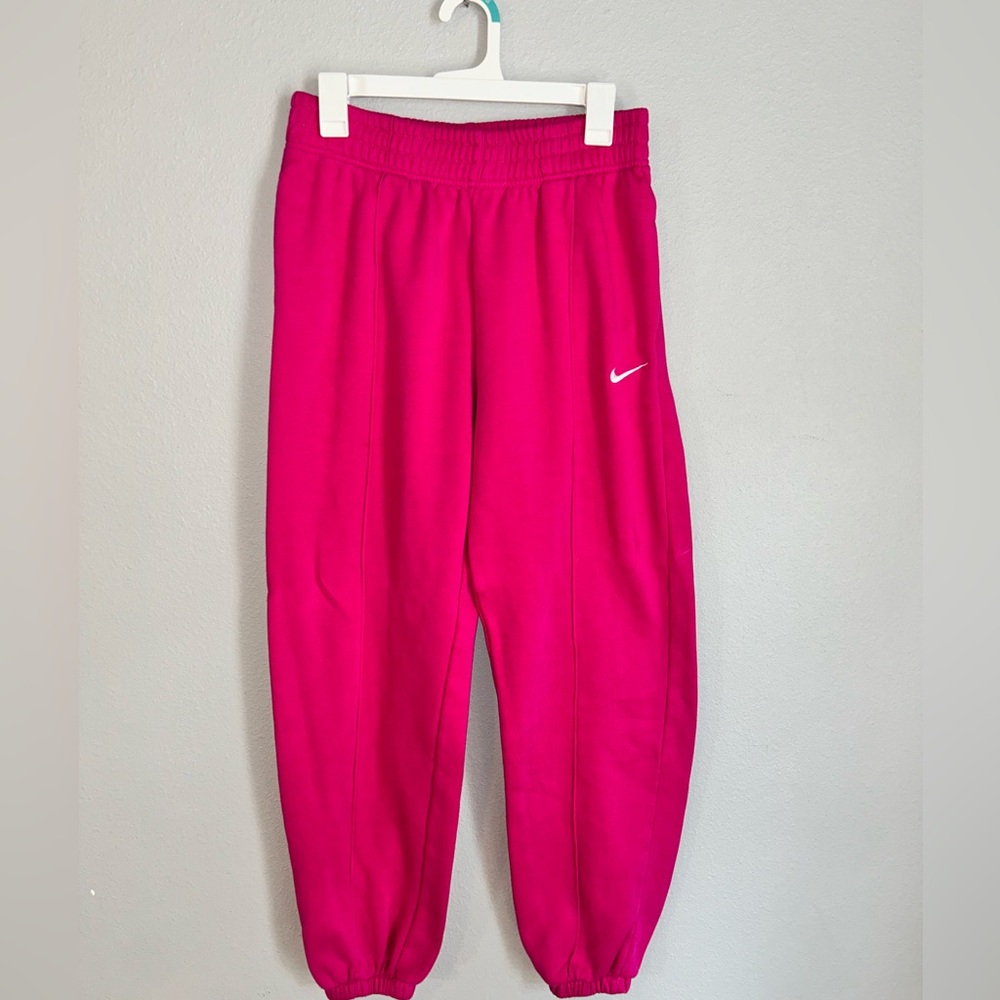Pink Nike sweatpants size small